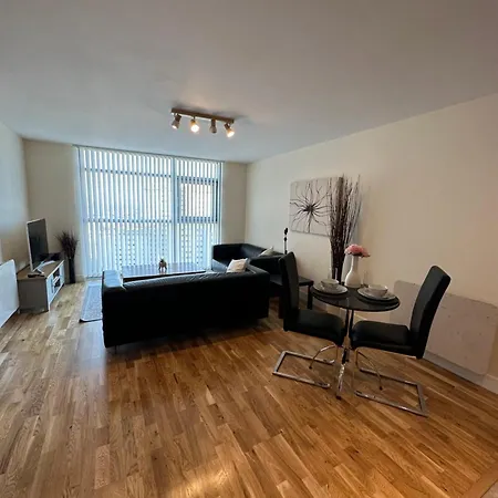 Cardiff City Center - With Free Parking Exterior photo