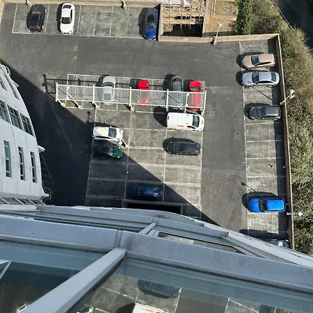 Cardiff City Center - With Free Parking Exterior photo